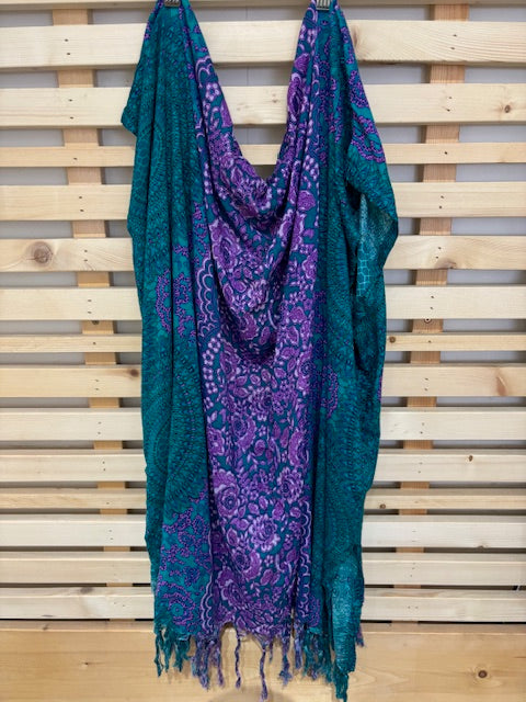 World Folk Art Poncho Green And Purple