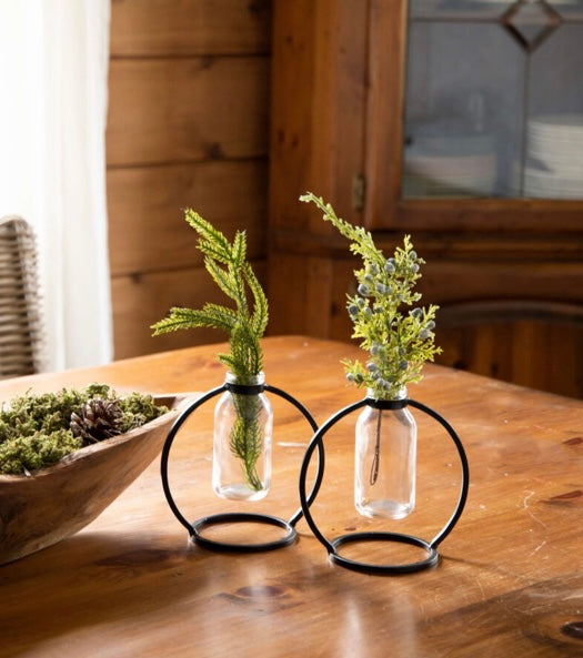 Glass Vase in Round Metal Stand ea BBL