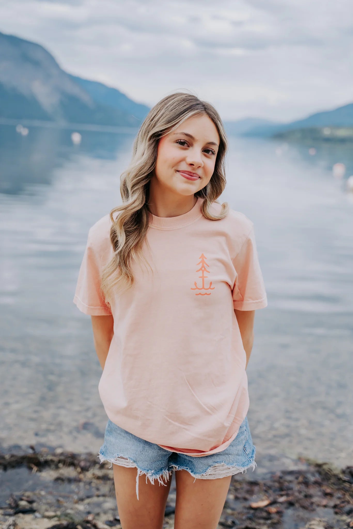Shuswap Lake Vibes Retro Tee