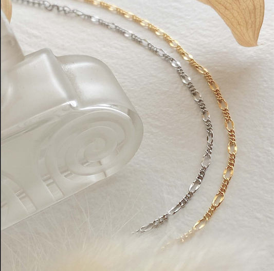 Flat Link Patterned Chain Bracket - pika & Bear